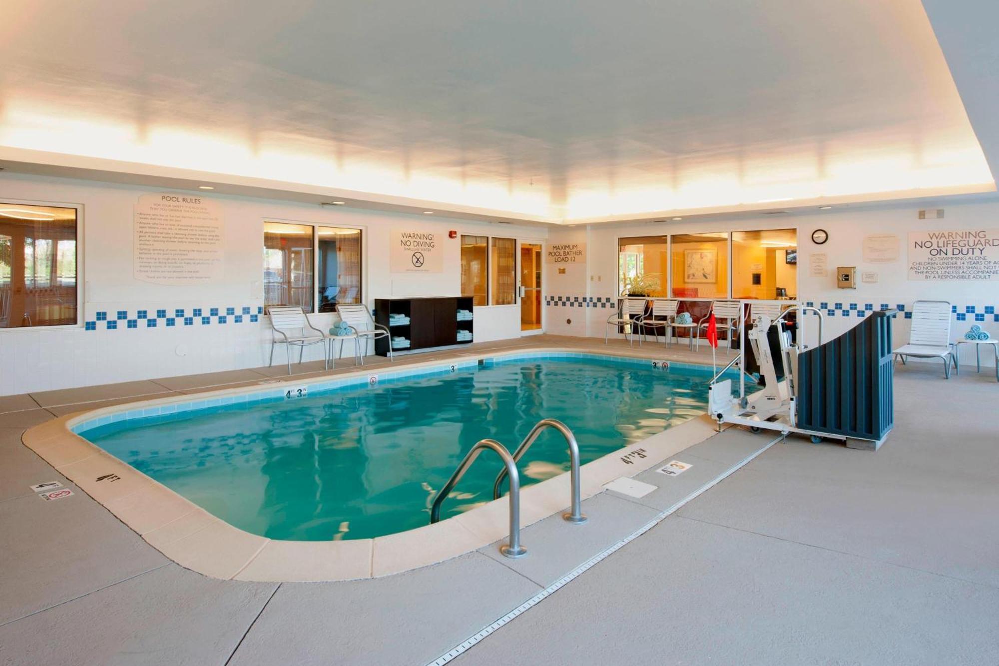 Fairfield Inn & Suites By Marriott Bloomington Dış mekan fotoğraf