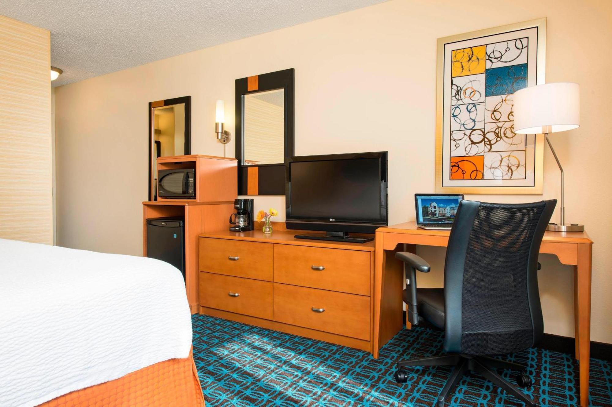 Fairfield Inn & Suites By Marriott Bloomington Dış mekan fotoğraf